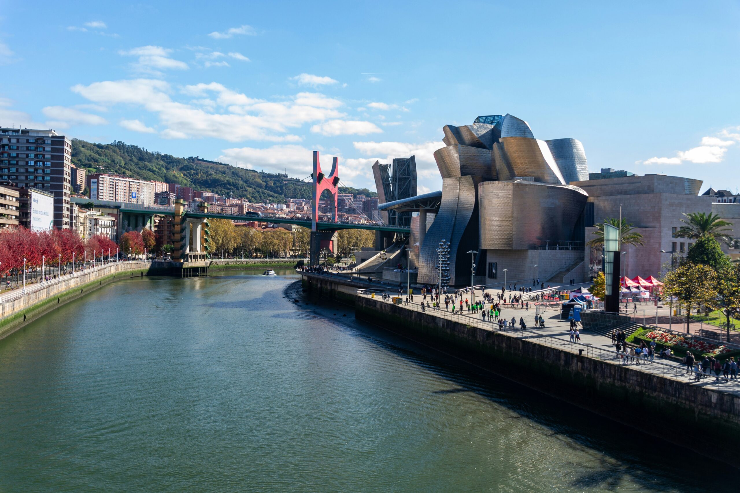 Museo Guggenheim, Avenida Abandoibarra, Bilbao, España